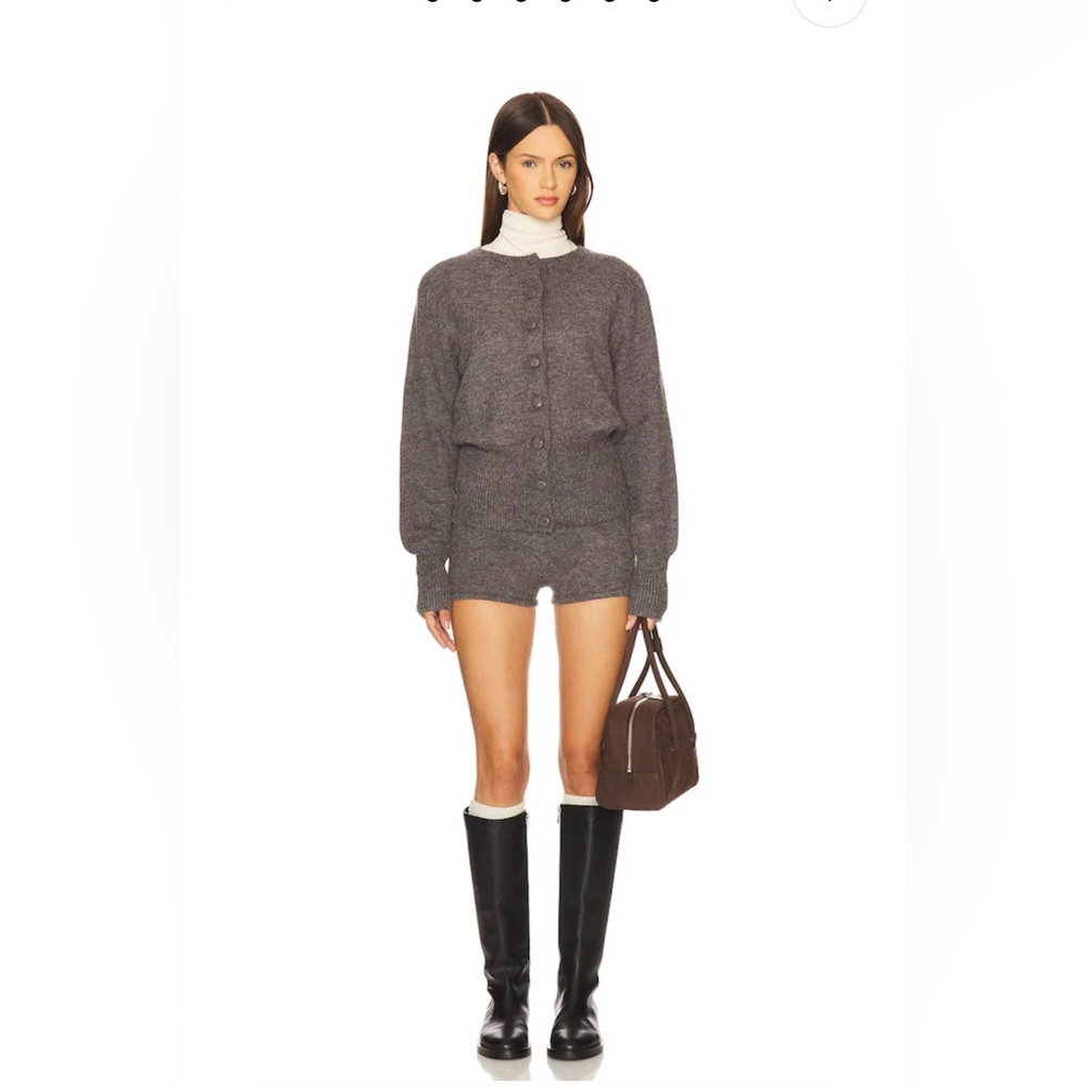 Belle short set in dark grey